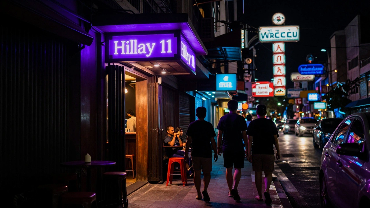 Hillary 11: Live Music And Friendly Girls in Soi 11