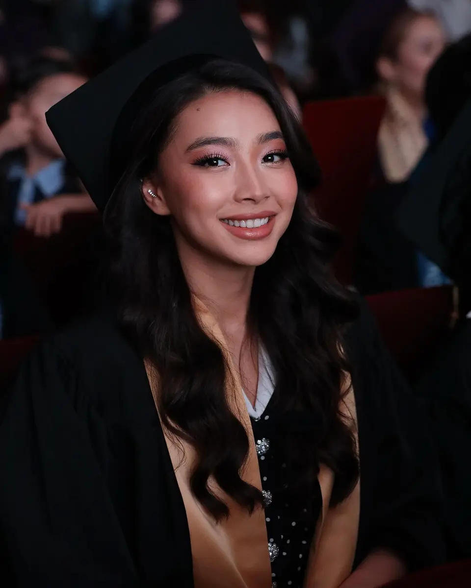 Almagul escort in Phuket