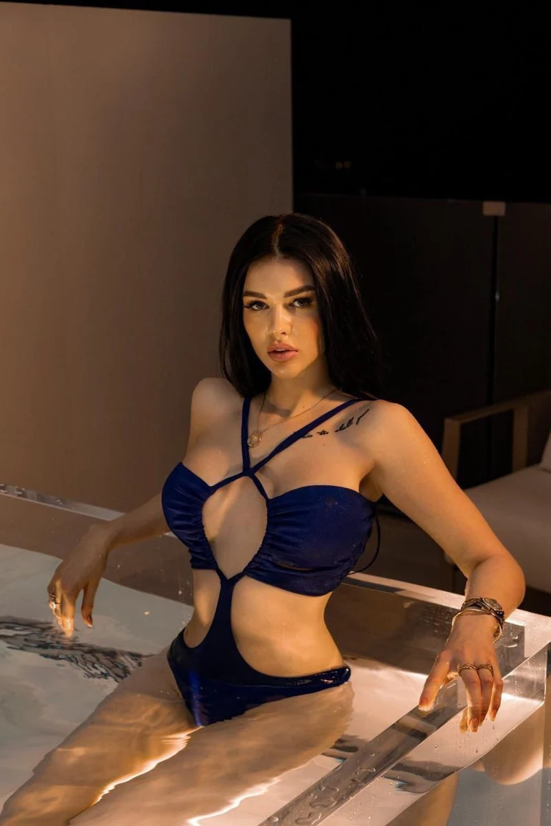Elise escort in Bangkok