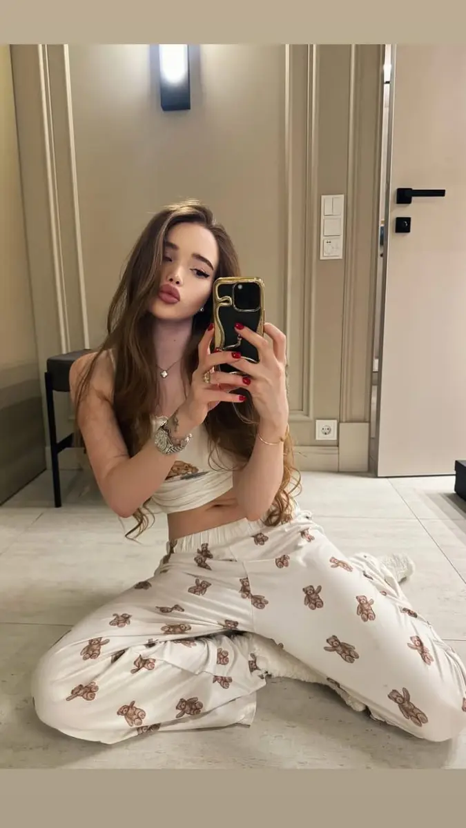 Evelina escort in Phuket